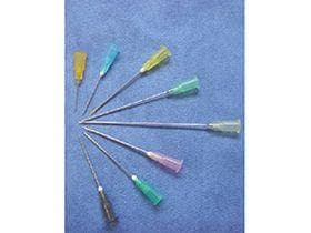 Einmalkanülen 22G, steril, schwarz, 0.70 x 32 mm, Grösse 12