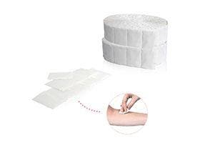 Zellstoff-Tupfer auf Rollen, 4 x 5 cm je Abriss, perforiert, stark saugend,